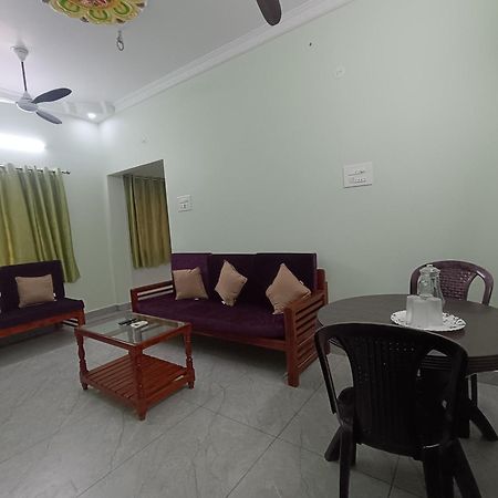 פונדיצ'רי Sk Villa Homestay מראה חיצוני תמונה